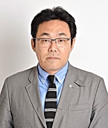 亀川 賢治